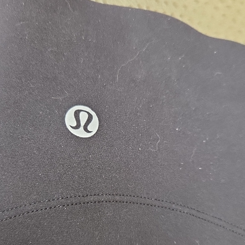 Lululemon Classic Black Leggings-EUC - Picture 4 of 6